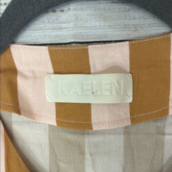 KAELEN Brown and Pink Peplum Blouse with Mandarin Collar - Picture 2 of 7